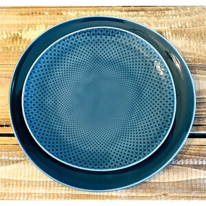 New with Tags Rosenthal Junto Ocean Blue Salad and Dinner Plate Set